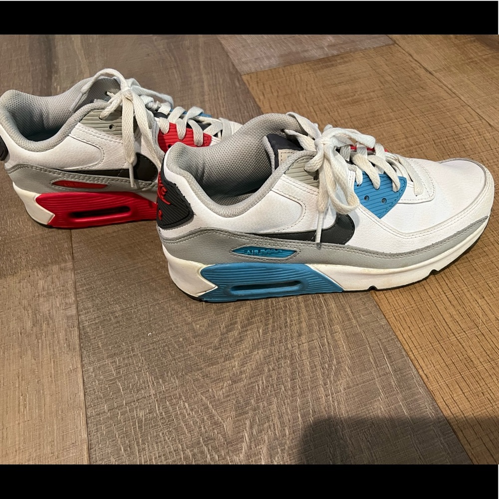 Nike Air Max Shoes in red and blue ❤️💙
